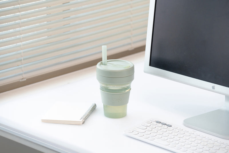 NY発！クシャッと折りたためるマイカップ stojo BIGGIE 470ml 　ジェリーセージ