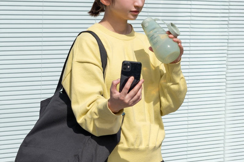 NY発！クシャッと折りたためるボトル stojo BOTTLE 590ml 　ジェリーセージ