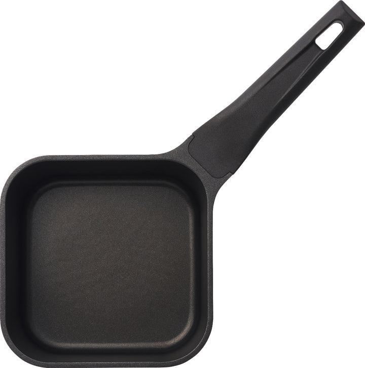 スッと立って！スッと取れる！四角いフライパン「sutto（スット